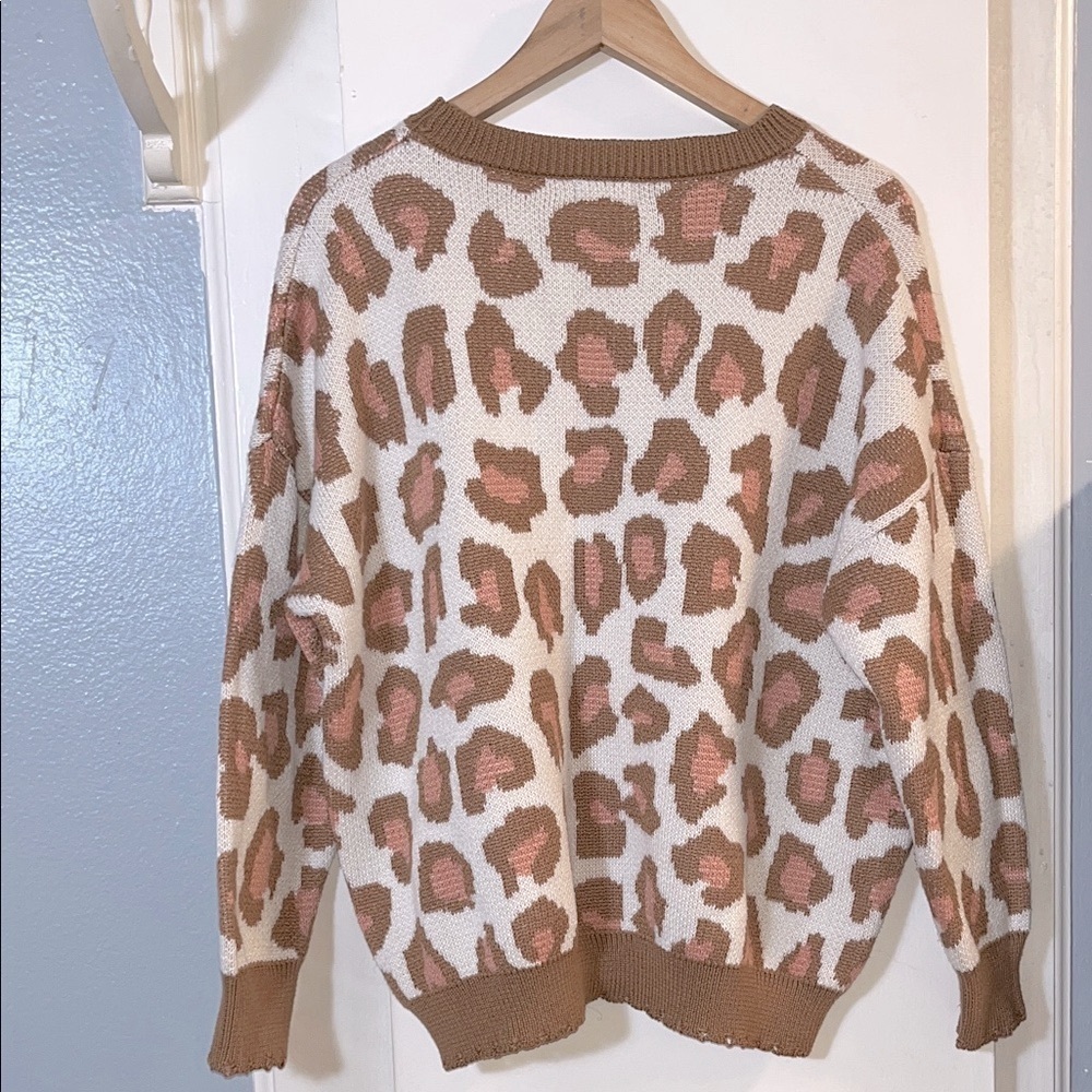 Simply Southern Long Sleeve Brown,Pink Cream Womens Leopard Print Sweater Size M - Picture 2 of 6